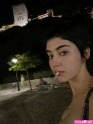 ktcherriez - I am bored 👀 What are you doing now?