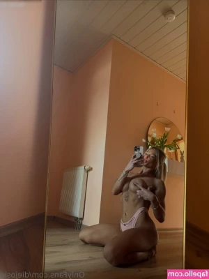 Josephine Wagner [ josephine-wagner ] - I love being a sadistic bunny and you love stroking to me and my fat