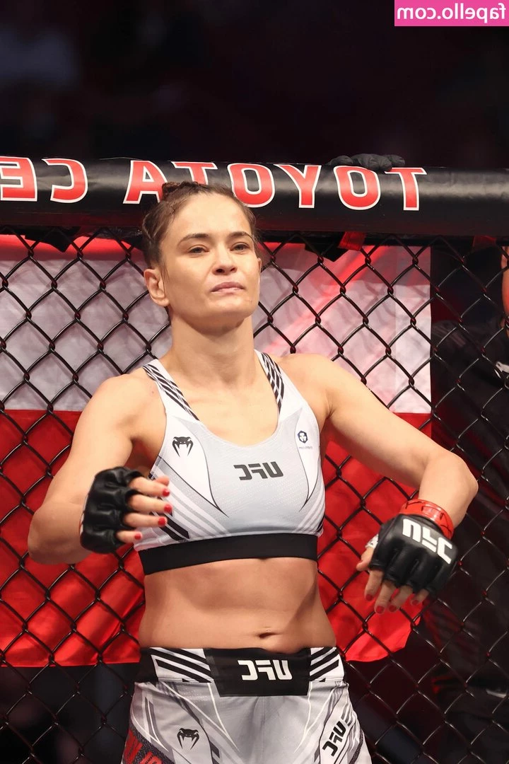 Kowalkiewicz - Found this cat prowling around, had to catch him and show him what