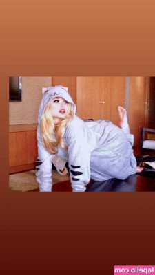  [ emma-rigby ] - Fishnets, feet and boobies! 😜