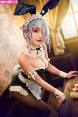Miss Seven [ miss-seven ] - Poppers Queen
