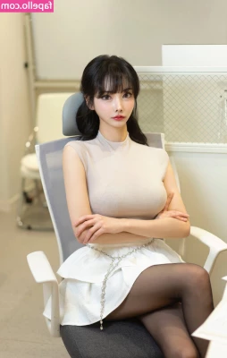 Aesoon_96 [ aesoon-96 ] - I was bored in bed  fortunately I always have my dick to play with
