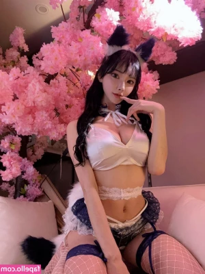 Aesoon_96 [ aesoon-96 ] - I know how much you love these feet 💋👣💋. They are ailable