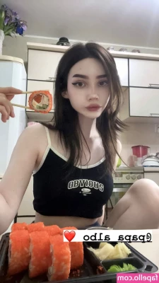 alskohope - Put my toes on your mouth while I play with my kitty daddy  Watch how