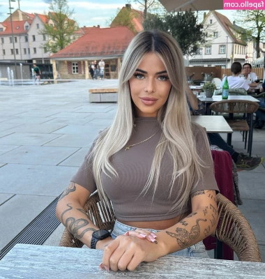 sophia_allin [ sophia-allin ] - Reminder to do this poll if you haven t already  thank you so much