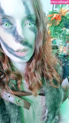 Miss Chloe ASMR [ miss-chloe-asmr ] - Sir, how's come you asked me to stay after hours today? 🙈 You want