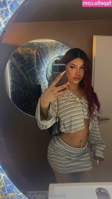 vanessa_transgirl [ vanessa-transgirl ] - Tip me $$$$ to see this hot full video