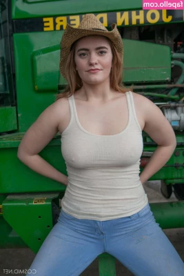 Red Farm Girl [ red-farm-girl ] - Like it