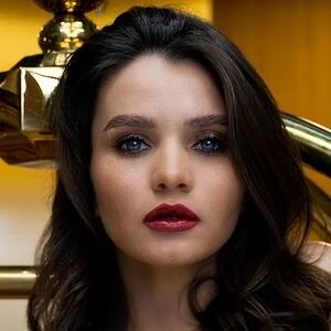 Nicole Luva