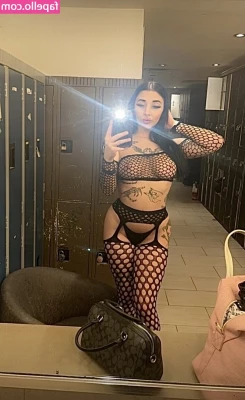 callmelasexy - Does this lingerie make my butt look good