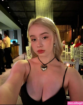 Bulebarbie_official [ bulebarbie-official ] - Sexy teacher😈 Do you want me to teach you?😉💋