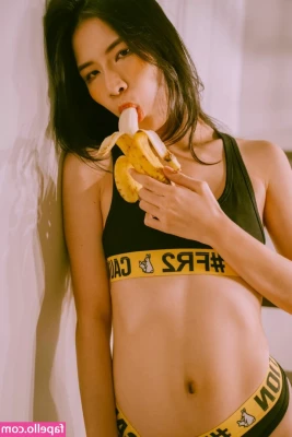 onlycarlyn - Tease tease tease 😈 …Is it working?