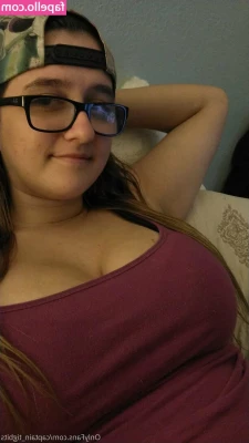 Captain TigBits [ captain-tigbits ] - Your ass is craving my mighty Mistress cock, and you can’t help it.