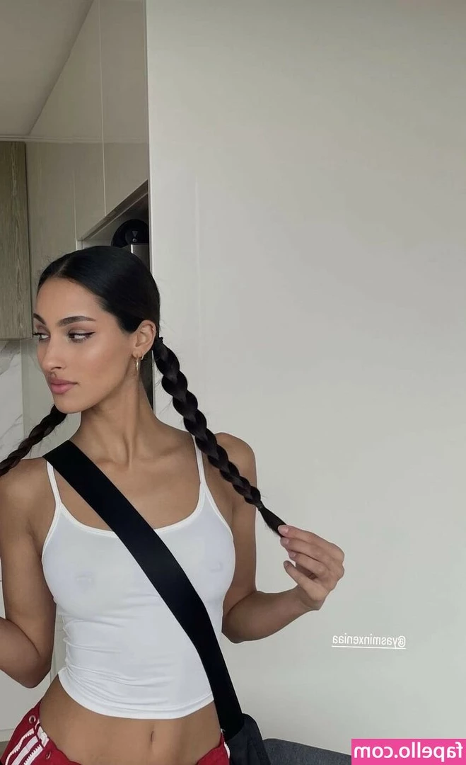 Yasmin Goveas [ yasmin-goveas ] - Wanna clean the gum from my boots?