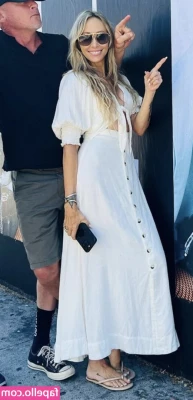 Tish Cyrus [ tish-cyrus ] - How would you like to come home from work and find your lady waiting
