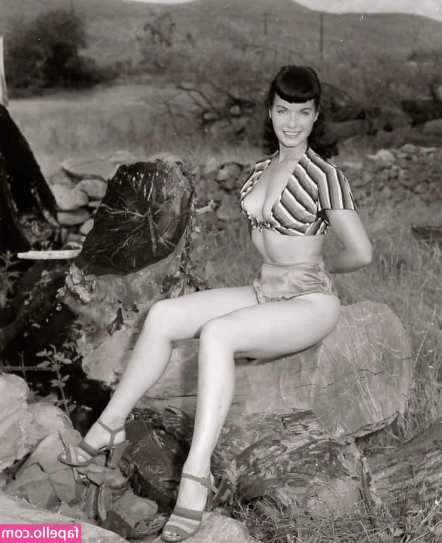 Bettie Page [ bettie-page ] - addsds
