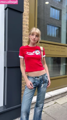 Niamh Adkins [ niamh-adkins ] - Ok tiny....you can have it....finders keepers I suppose 💞🥰😘