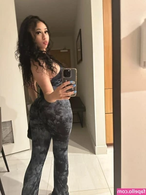 Jadenman - Video  would love you to play with my tits