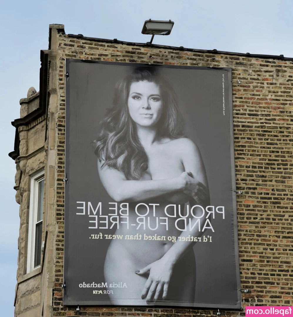Alicia Machado [ alicia-machado ] - Any interest in live streams while I shower