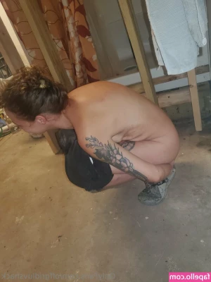offgridluvshack - Titty Tuesday moment