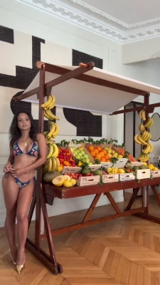 Christina Milian [ christina-milian ] - Pole teasing ❤️ Lets start the week properly 😍