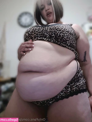 peaksy_gore [ peaksy-gore ] - What do you call a person who doesn t masturbate  A liar