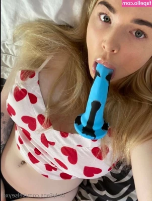 kelseyxo [ kelseyxo-14 ] - Good morning     cockgrowth  bodybuilding  hyperirl  hung  hunggay 