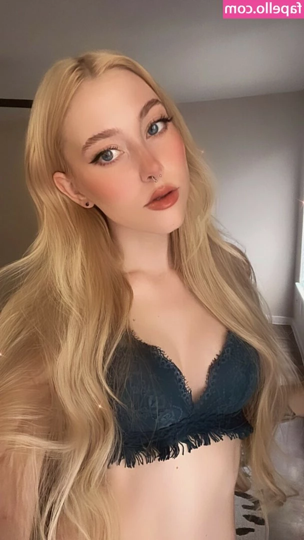 Holly Halen [ holly-halen ] - pls also enjoy work thot