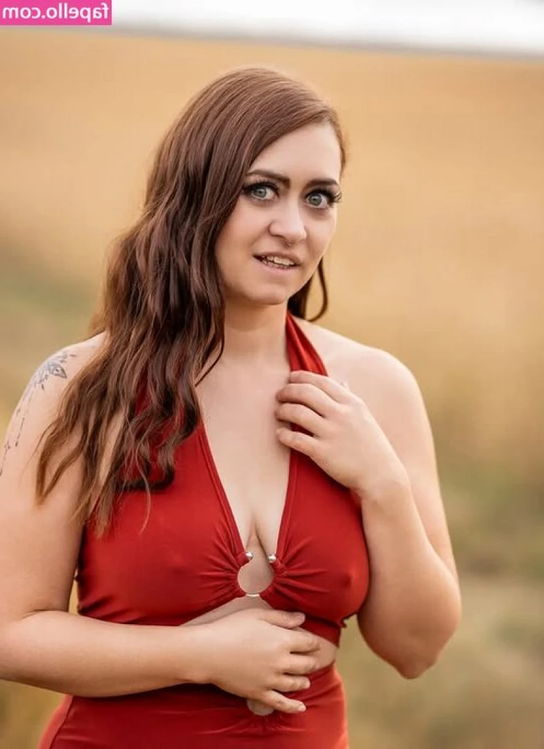 Rowina_offical [ rowina-offical ] - Hi  sweetie  how are you  I m back from my vacation I ve missed you