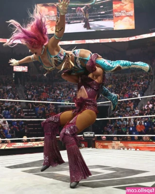 Sasha Banks [ sasha-banks-1 ] - Naked and heels
