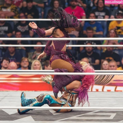 Sasha Banks [ sasha-banks-1 ] - Lo prometido es deuda!! Nuevo video masturbandome antes de la ducha