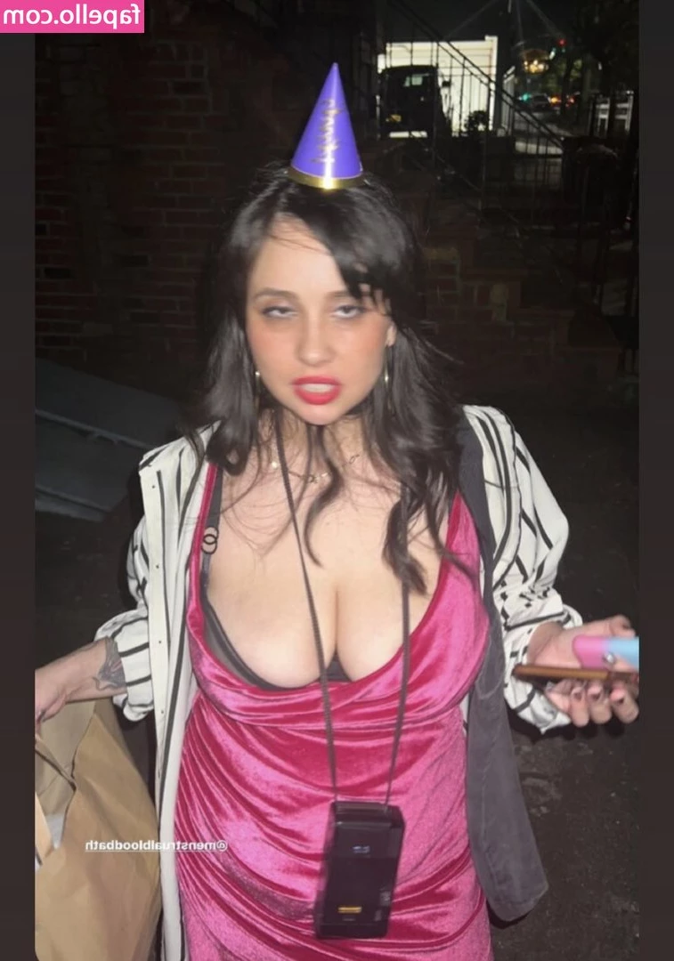 Menstrualbloodbath - While I m down here