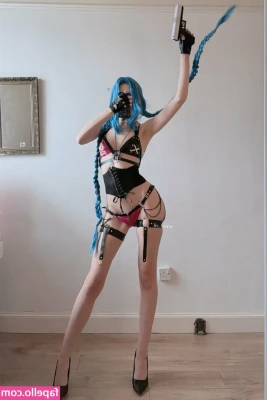 Unsol.iel Cos [ unsol-iel-cos-1 ] - Sit with me by the 🔥