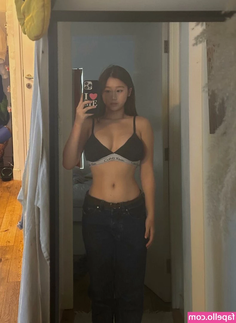 Jodie Cheng [ jodie-cheng ] - a booty built for backshots and a throat made for BBC