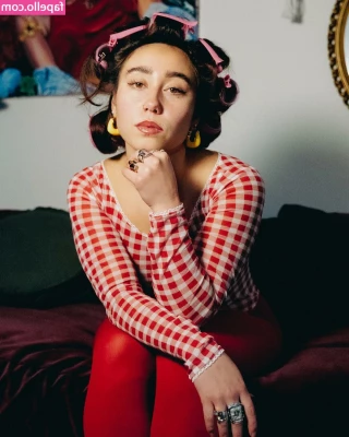 Katelyn Ohashi [ katelyn-ohashi ] - Cheeky? Me? Never...