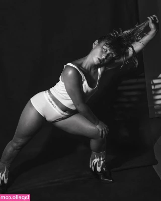 Katelyn Ohashi [ katelyn-ohashi ] - Así me quiero montar en tu verga  Cogeme Duro