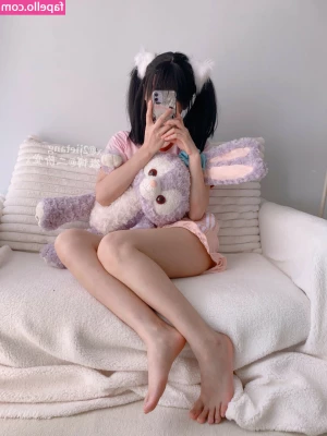 2jietang - would you have a date with me? reply me in the chat🙈