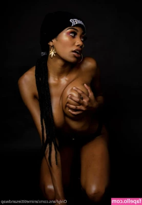 goddessmuminah - Wanna join me in the gym shower?