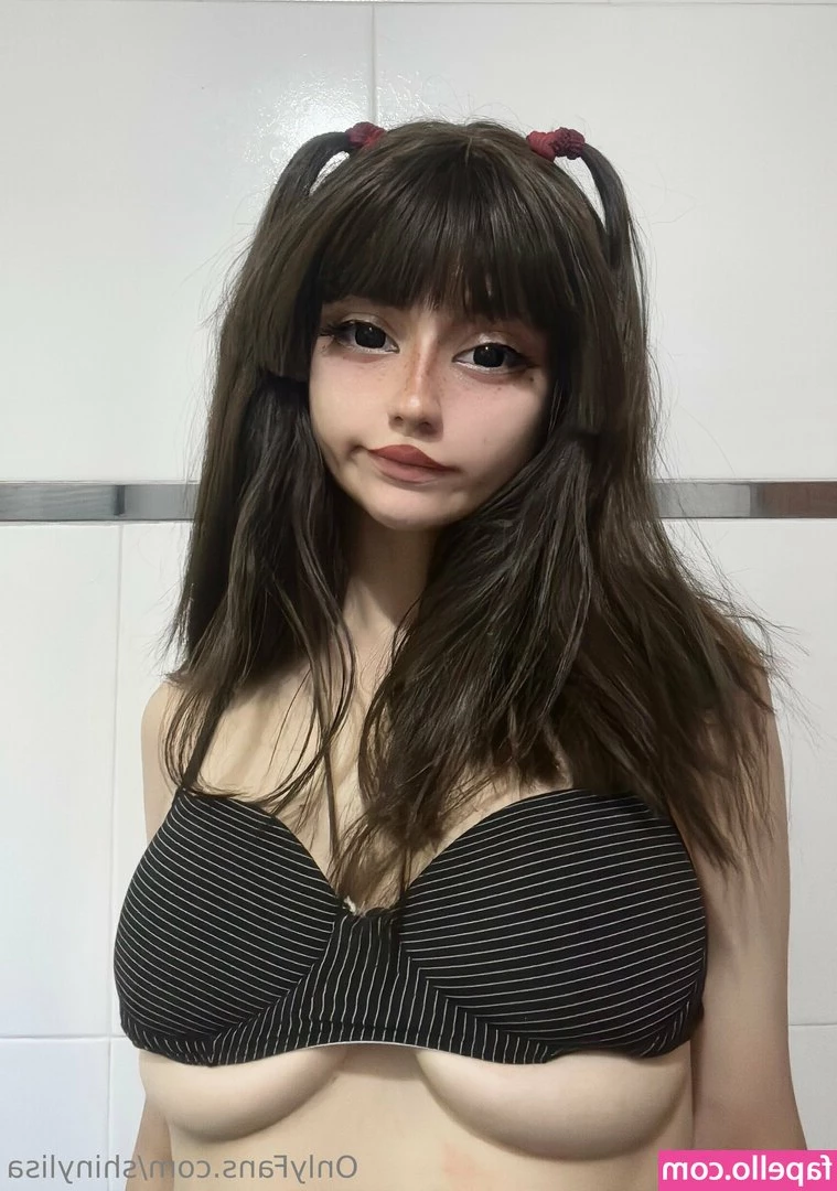 AgathaDomen - Trying on this soft silk bra   I love it so much   Wanna pet me    PS