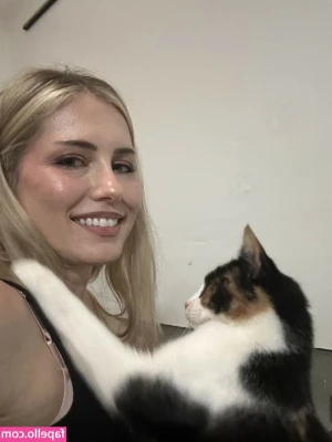 Nicki Taylor [ nicki-taylor ] - Cheeky 💋💋💋💋