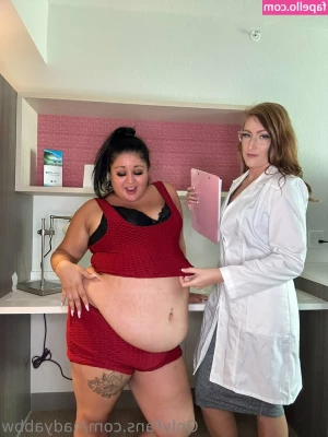 nadyabbw - Have a bootiful day   I wanna hear how many spankings I deserve