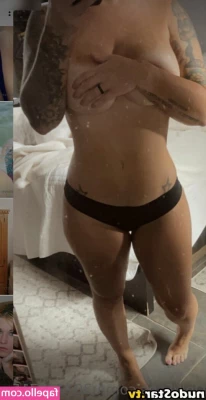 Allie Sin [ allie-sin ] - They say I have beautiful feet  let s see if I can get something by