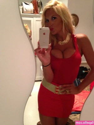 Gatina22 - Feeling playful. Wanna join me?