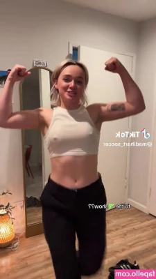 Madi Hart [ madi-hart ] - And how do u spend ur day?