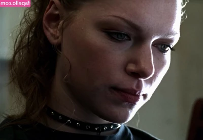 Laura Prepon [ laura-prepon ] - Hello guys   Would you like a live Halloween show