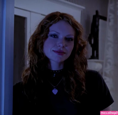 Laura Prepon [ laura-prepon ] - Mug Season