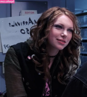 Laura Prepon [ laura-prepon ] - Do you want to see it all come off