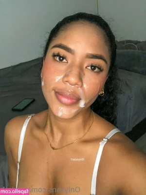 Nysdel - Feeding the actor her boob