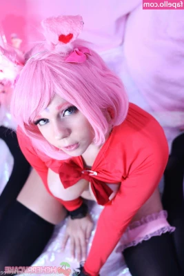 hcherrycakefree - What's the sexiest piece of clothing I could wear? ❤️