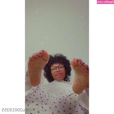 CurlyFryK - "Like" if you would like me to do a LIVE VID on here 😘